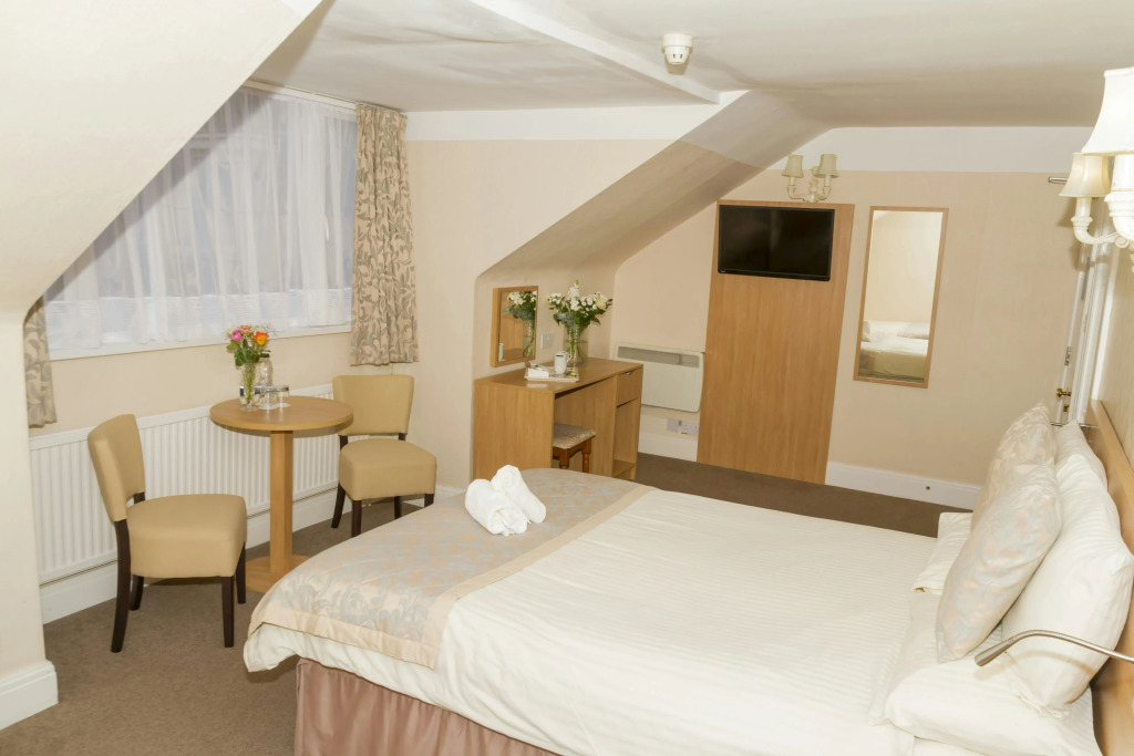 Kingston Theatre Hotel