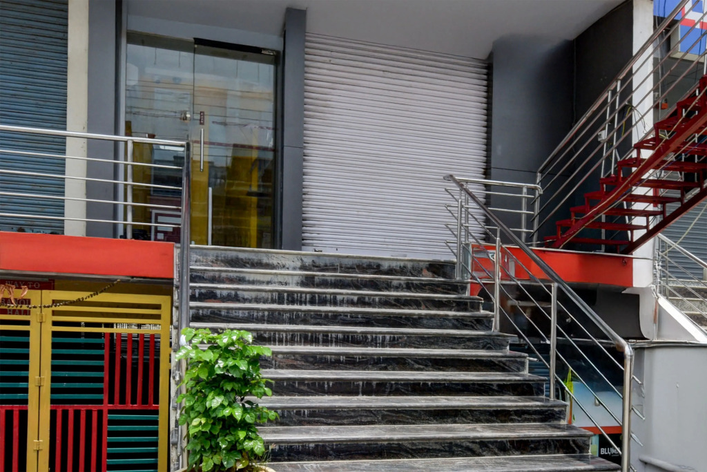 Super Hotel O Saibaba Temple Chintal Formerly Himagiri Luxury Room