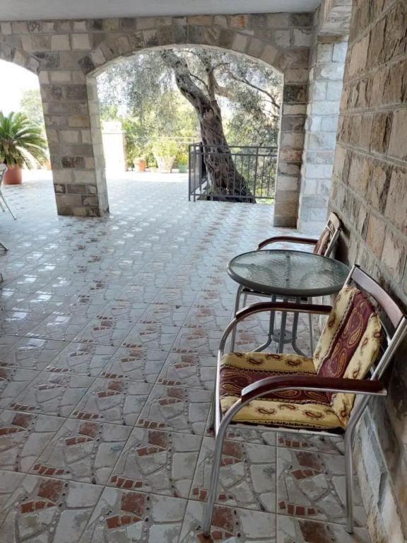 Vala Apartments