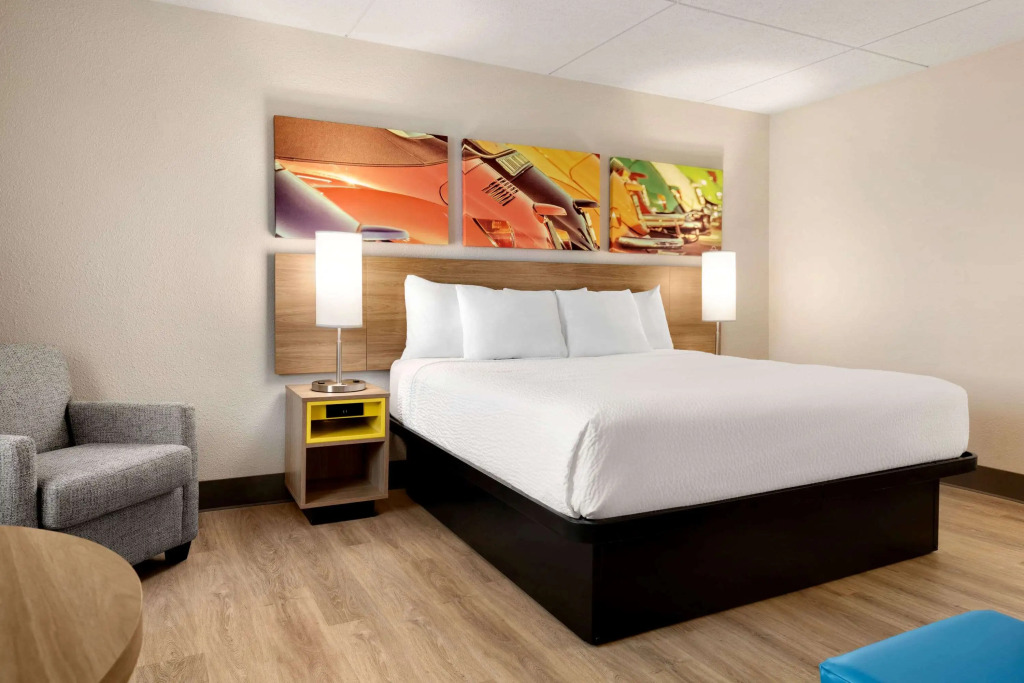 Days Inn - Rivergate