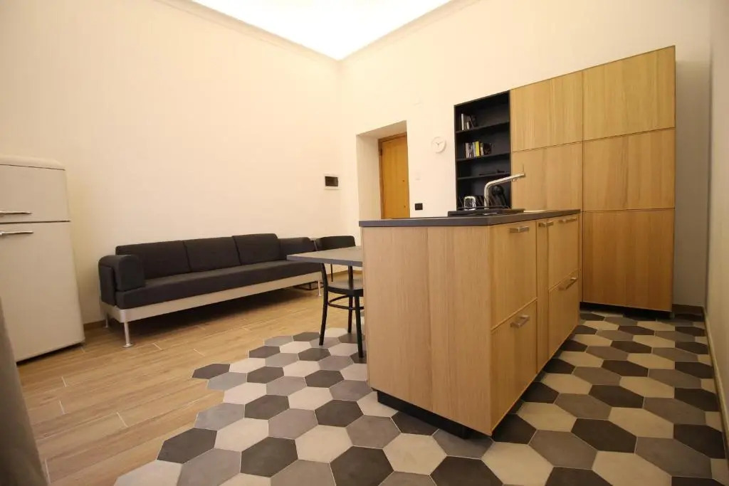 Suite 44