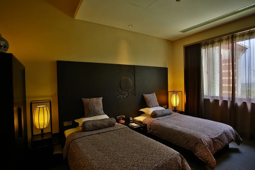 ZuoYouKe Qinling West Brigade Hotel