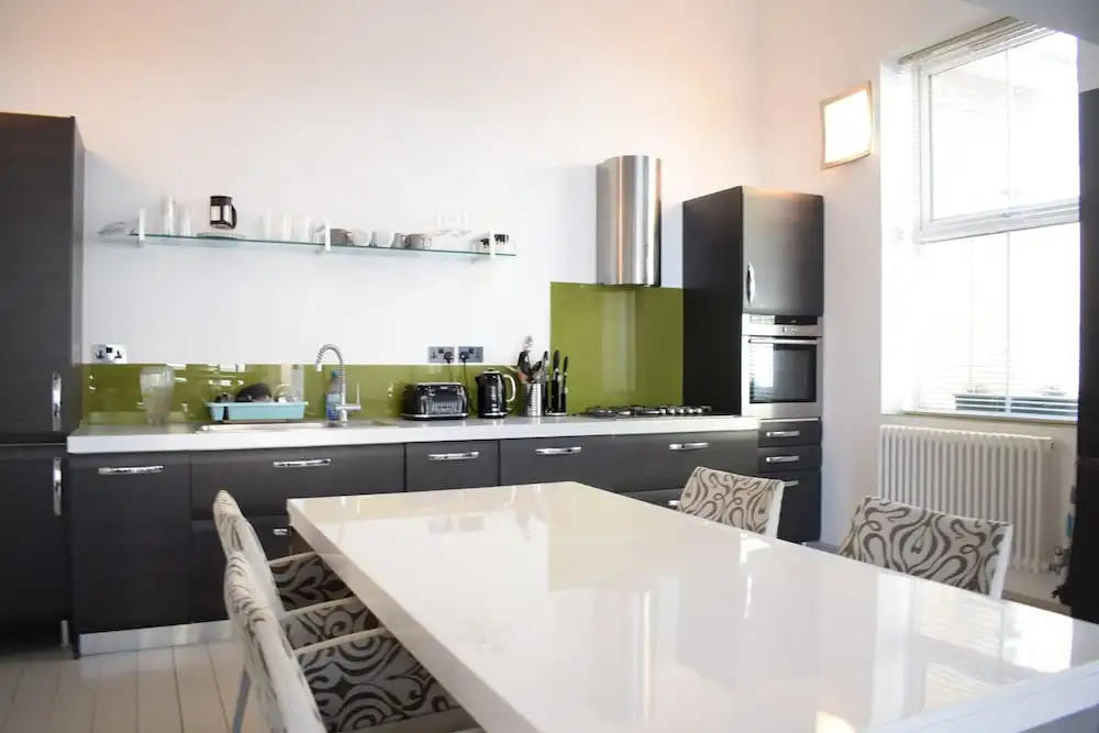 Spacious 1 Bedroom Apartment Near Clapham Junction