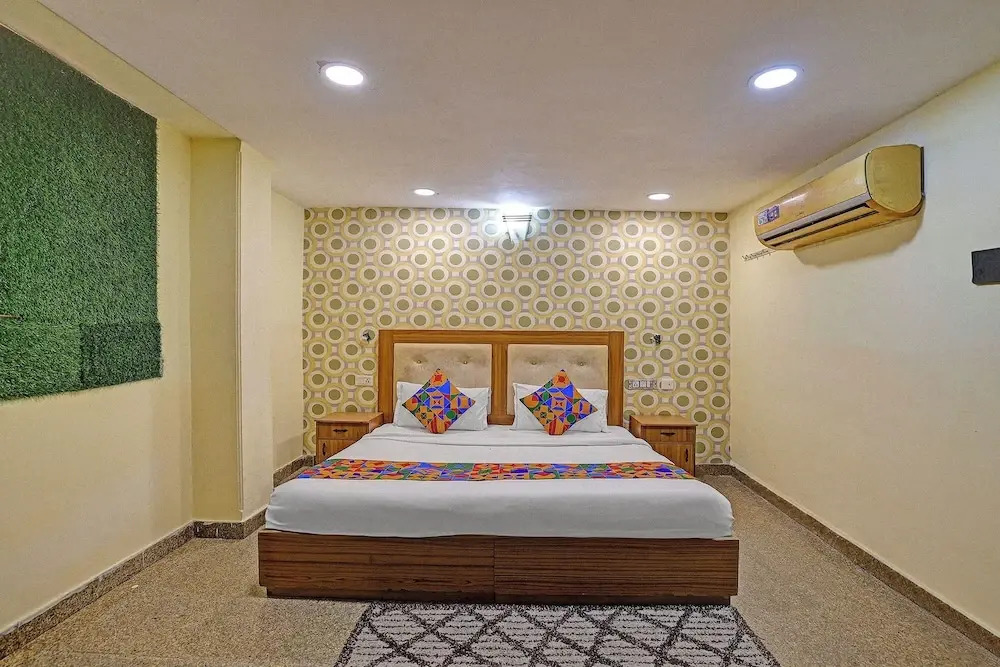 Fabhotel Silver Inn Residency