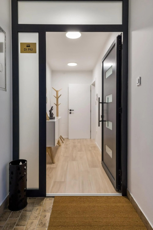 Modern Apartment Di Più