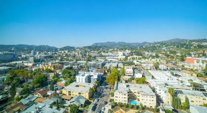 Hollywood DiCaprio Apartment