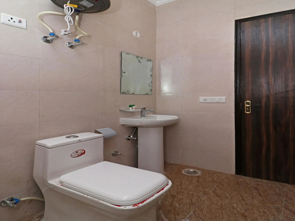 Hotel Mayda Prime Near Delhi Airport