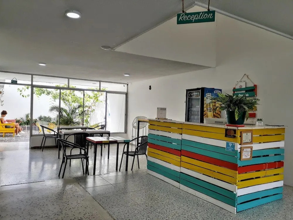 Bona Vida Hotel