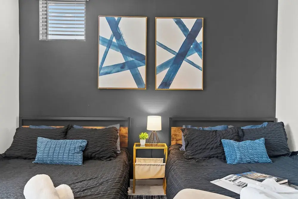 Upscale King 4BR Suite Uptown Charlotte