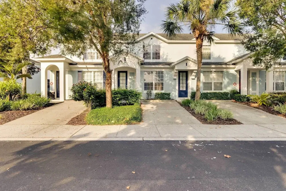 4 Mi to Disney World: Kissimmee Resort Retreat!