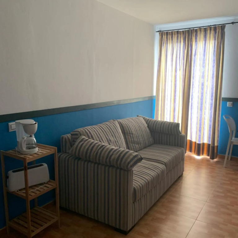 Apartahotel Rompeolas