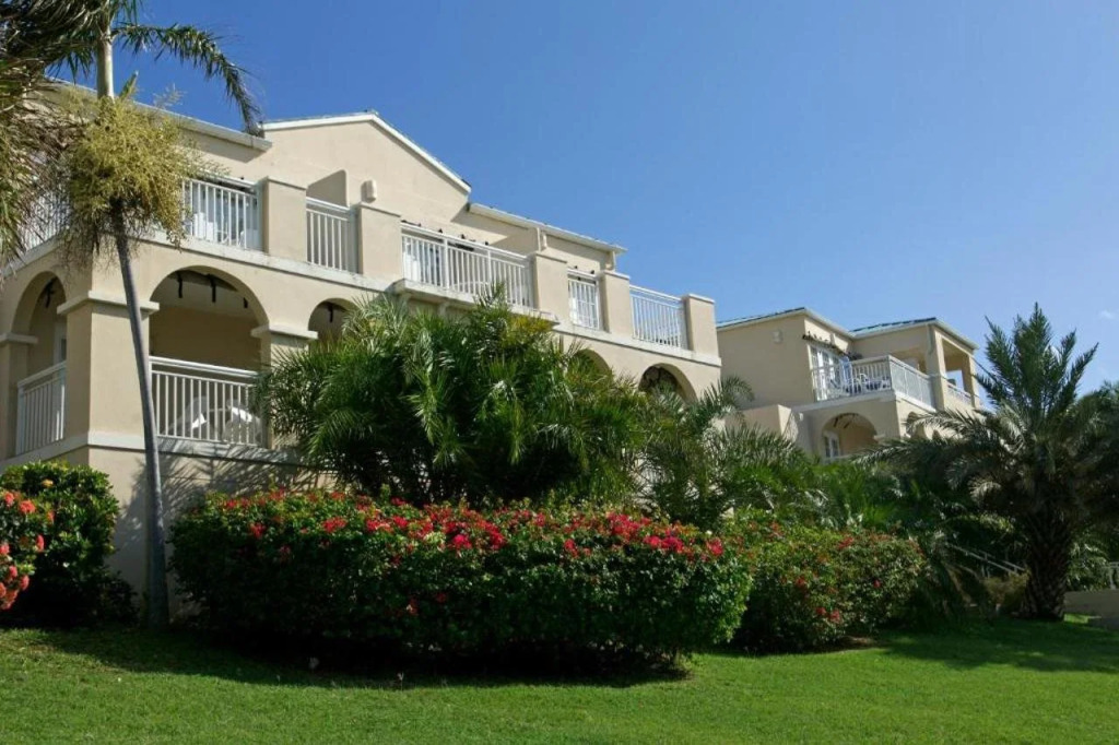 Carina Bay All-Inclusive Resort & Casino