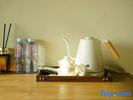Mount Qingcheng · Moon Close to People Cliff Private Hot Spring Boutique Stay