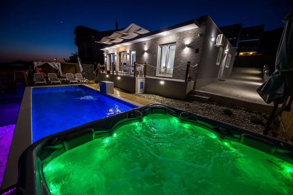 Villa Hedonist