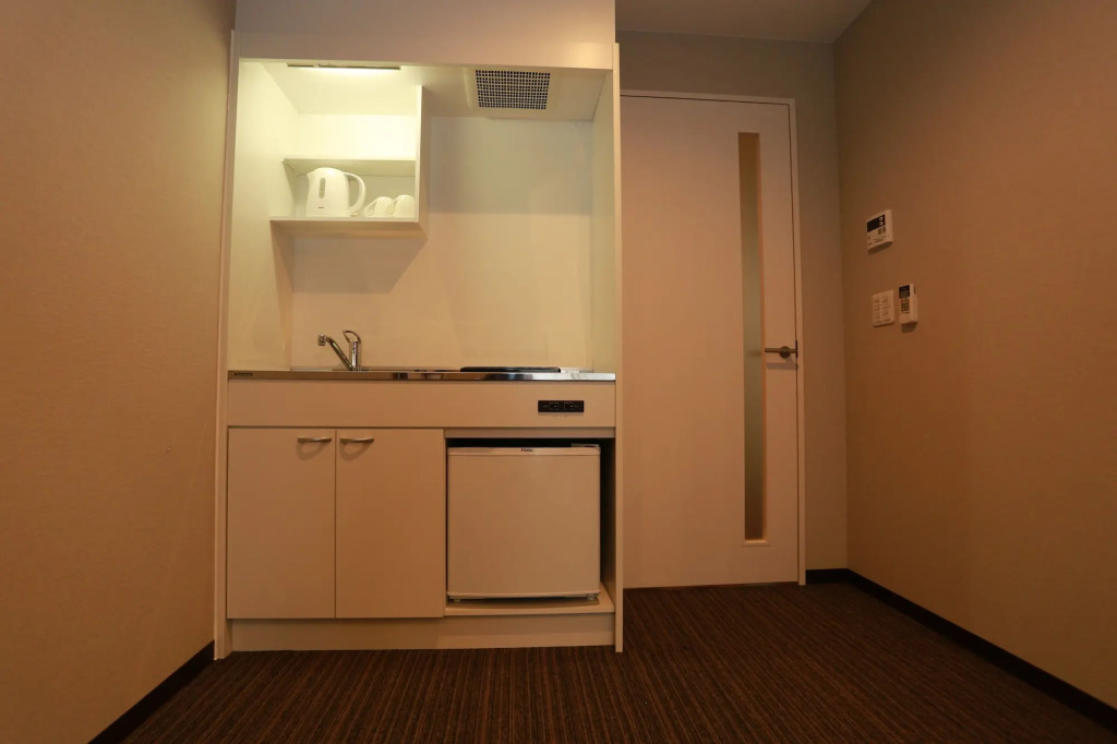The Base Sakai Higashi Apartment Hotel