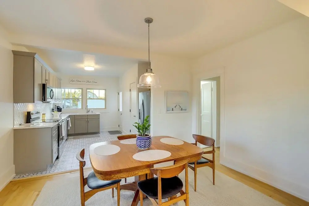 Indiana Vacation Rental - Walk to Syracuse Lake