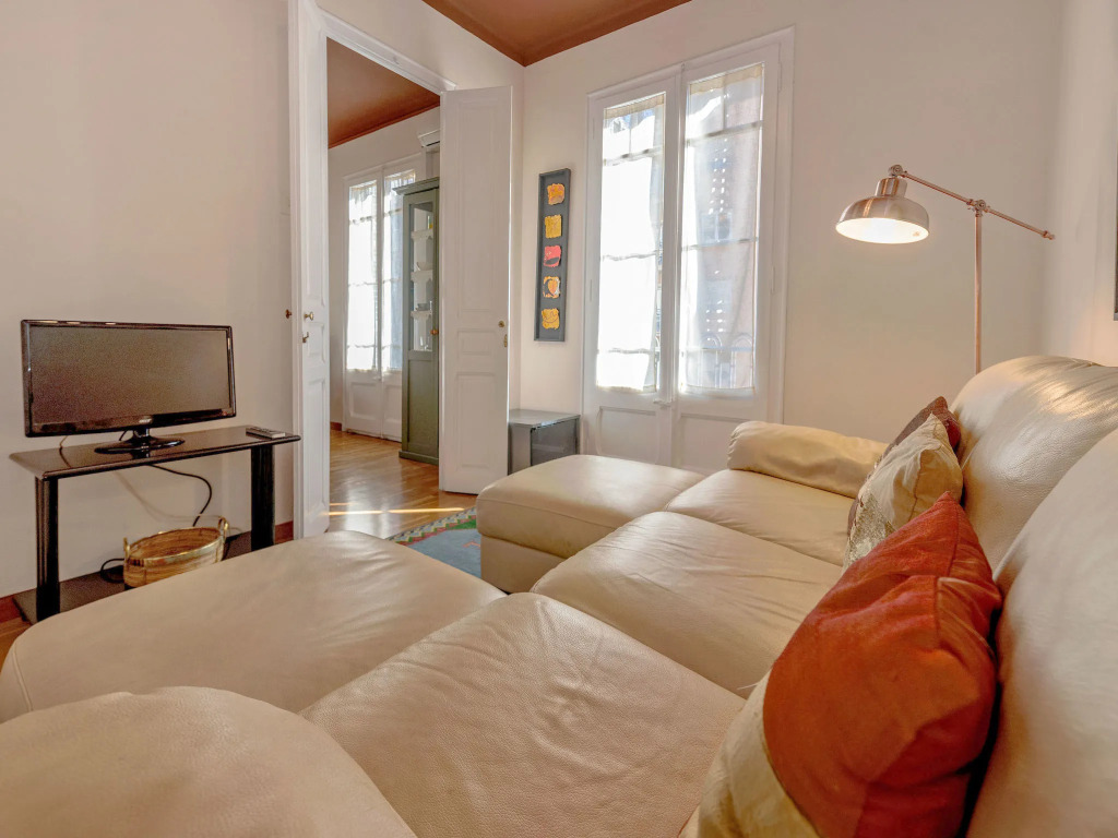 Apartment Eixample Esquerre Arago Rocafort by Interhome