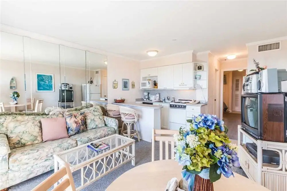 Beach & Tennis Admirals Row 107, 1 Bedroom, Ocean View, 2 Pools, Sleeps 4