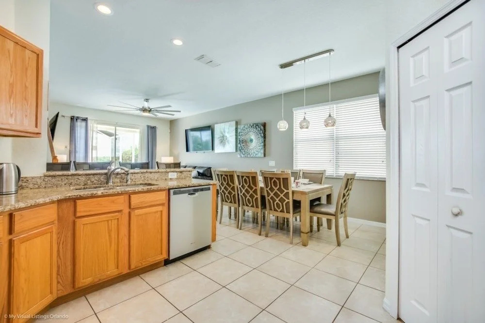 Beatutiful 5 Bed Home With Stunning Views (435) Villa