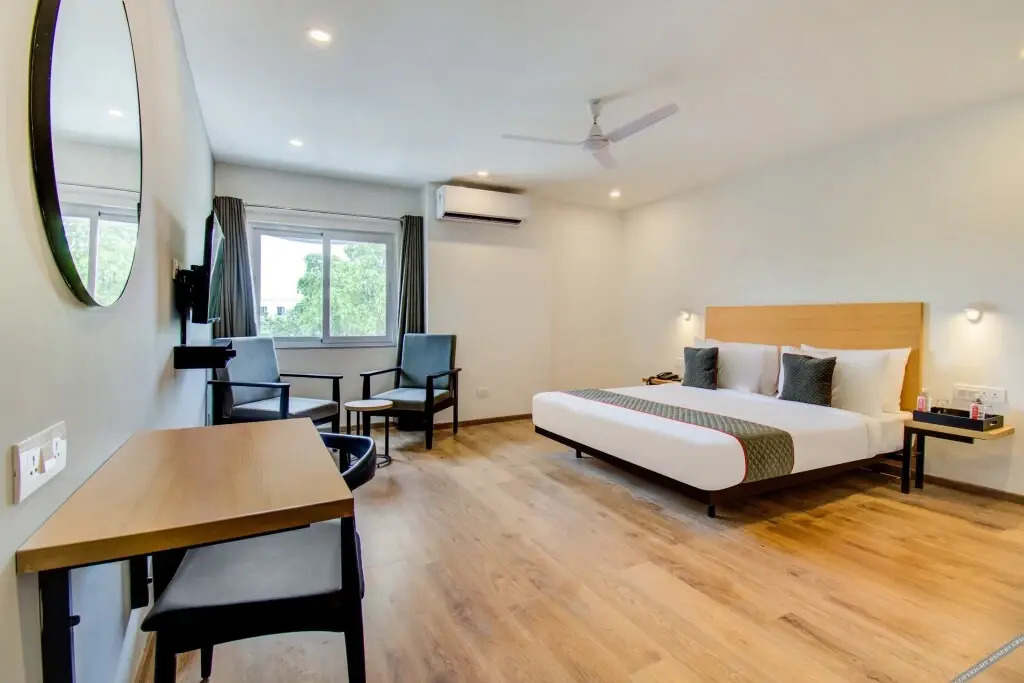 Super Townhouse Paldi Bus Terminal Ahmedabad Formally Neelkanth