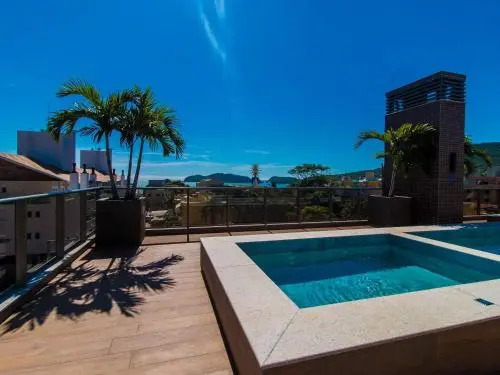 Ed. Porto Madero. Apartamento alto padrão próximo a Praia de Bombinhas!