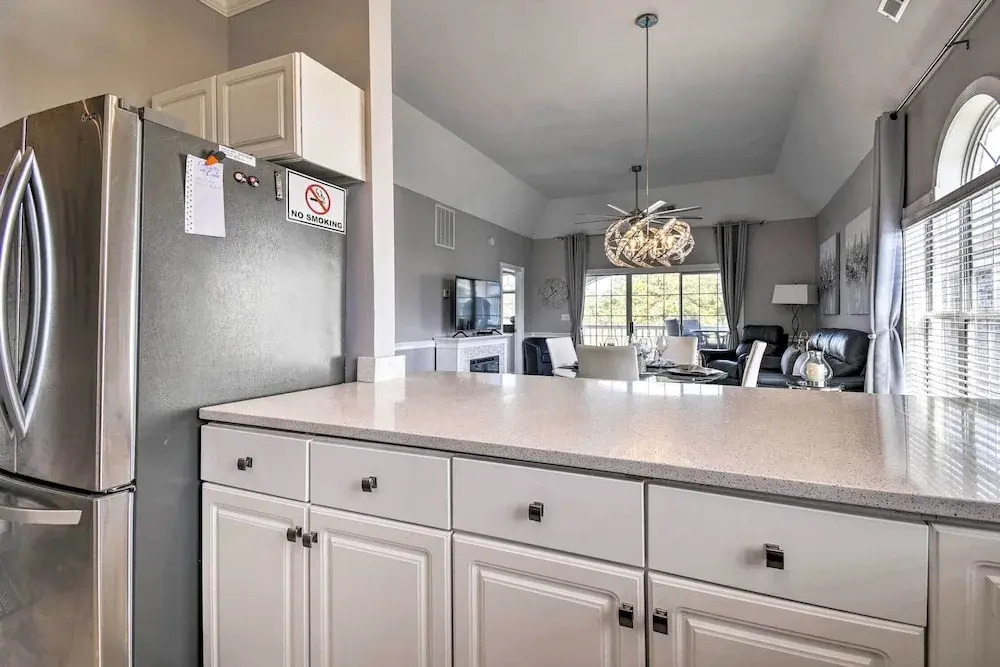 Myrtle Beach Condo: Golf Course + Pool View!