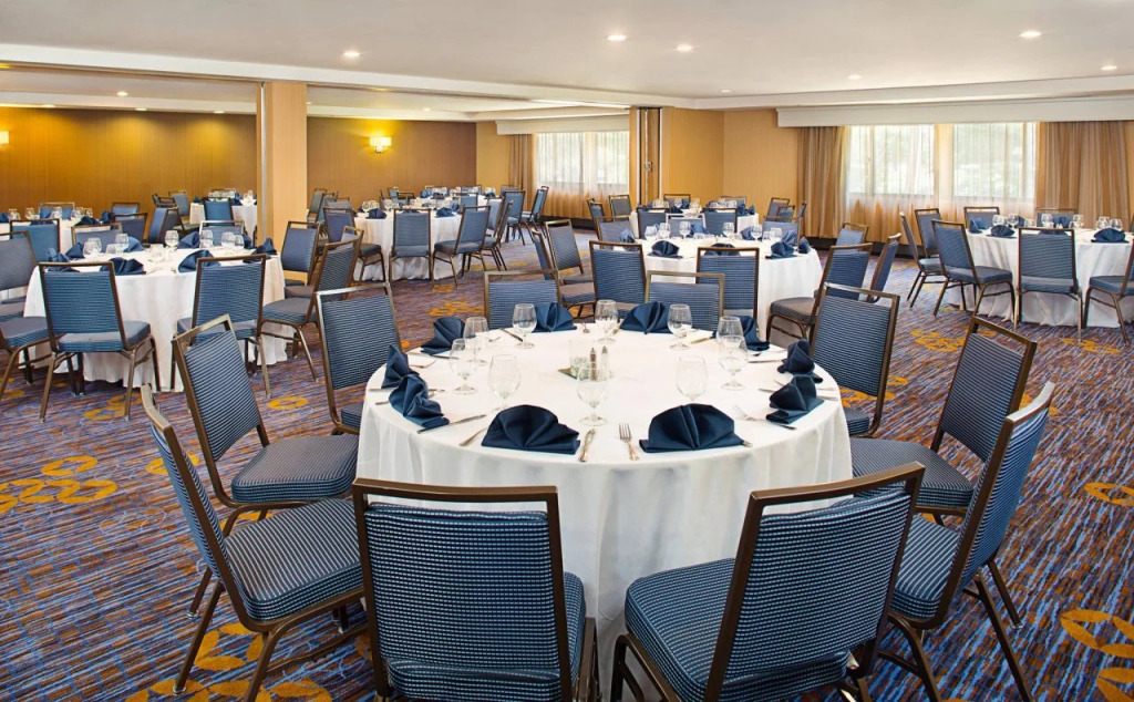 Courtyard by Marriott Montvale