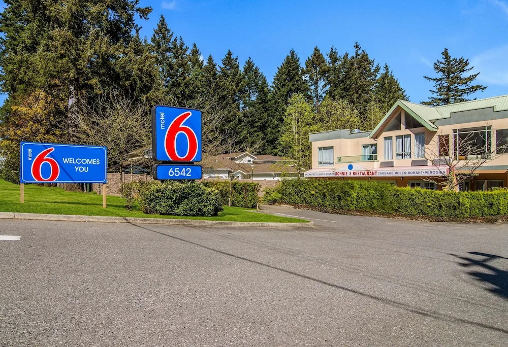 Econo Lodge Surrey