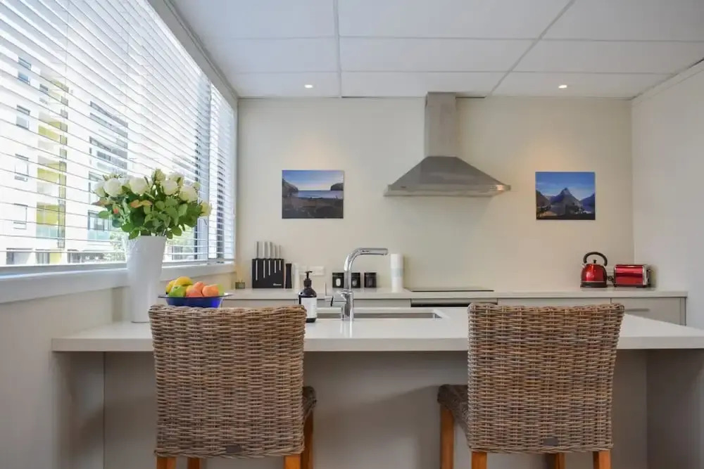 Perfect Ponsonby 2 Bedroom Loft Style Apartment With Parking
