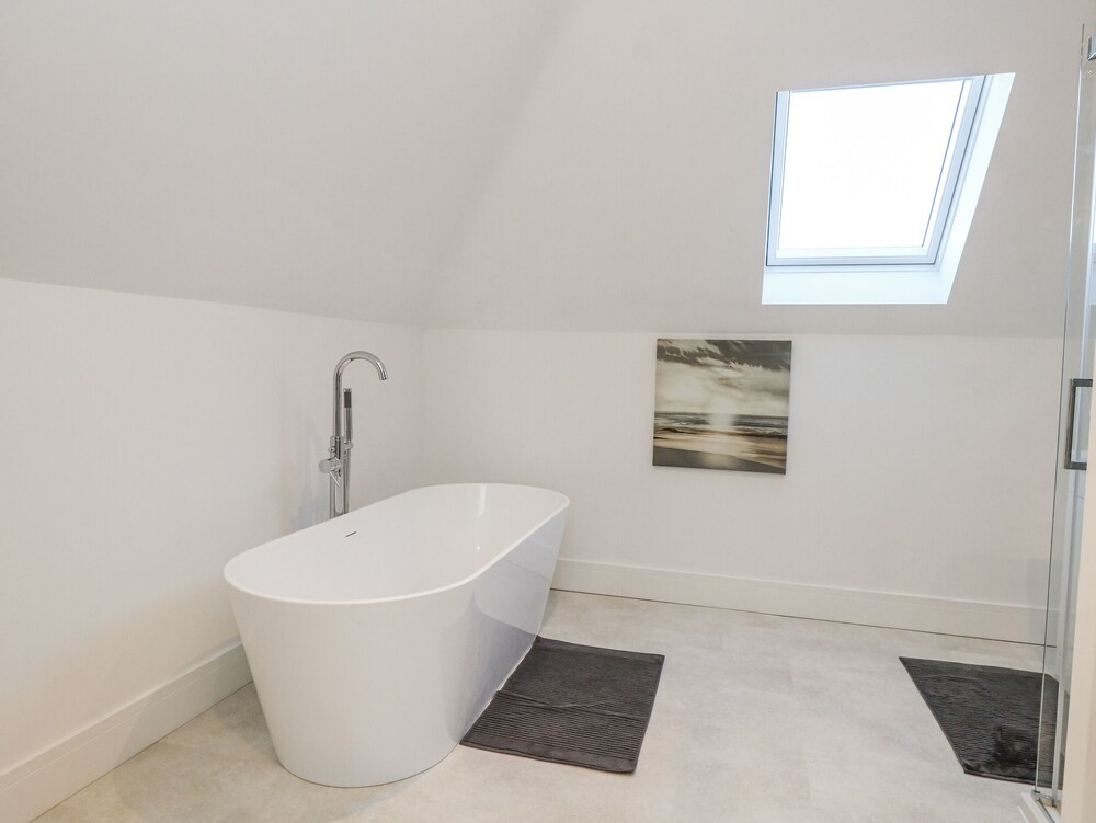 Sea Fern House - 36B