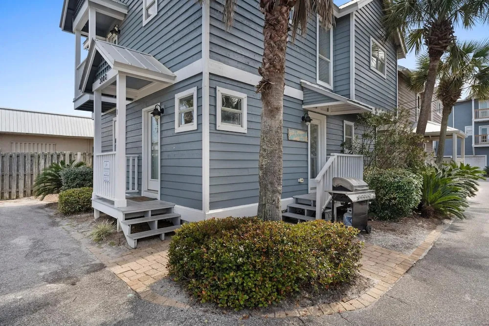 Let the Good Tides Roll 3BR 2BA 10
