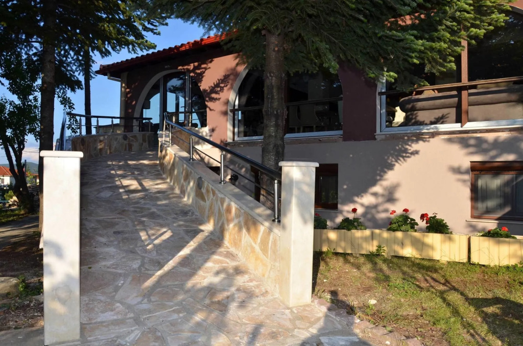 Hotel Konaki