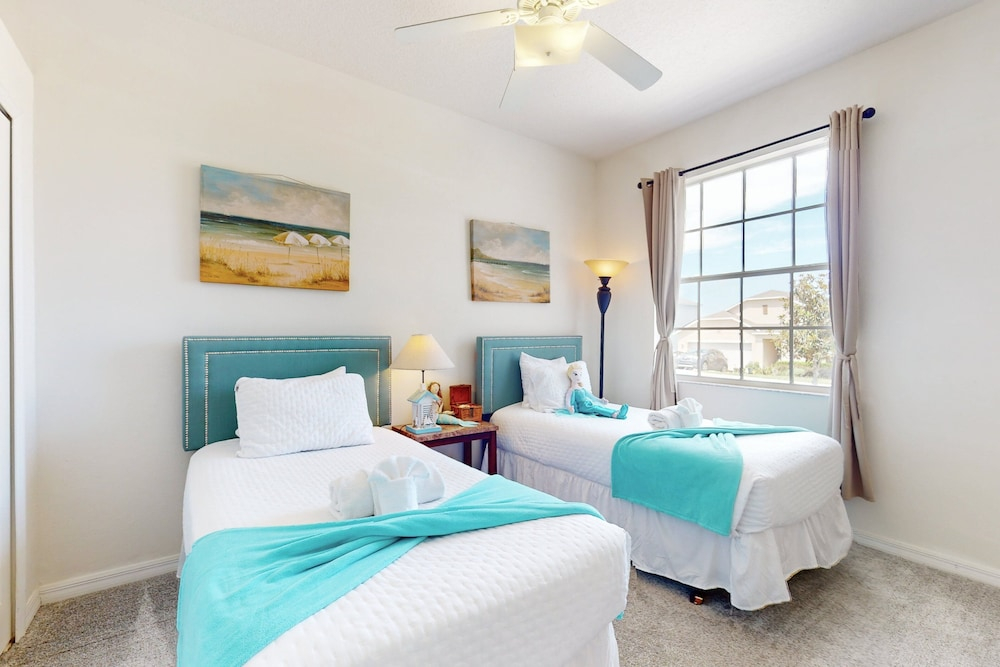 Single-story Home With Private Pool, Wifi, Central AC, WD and Full Kitchen