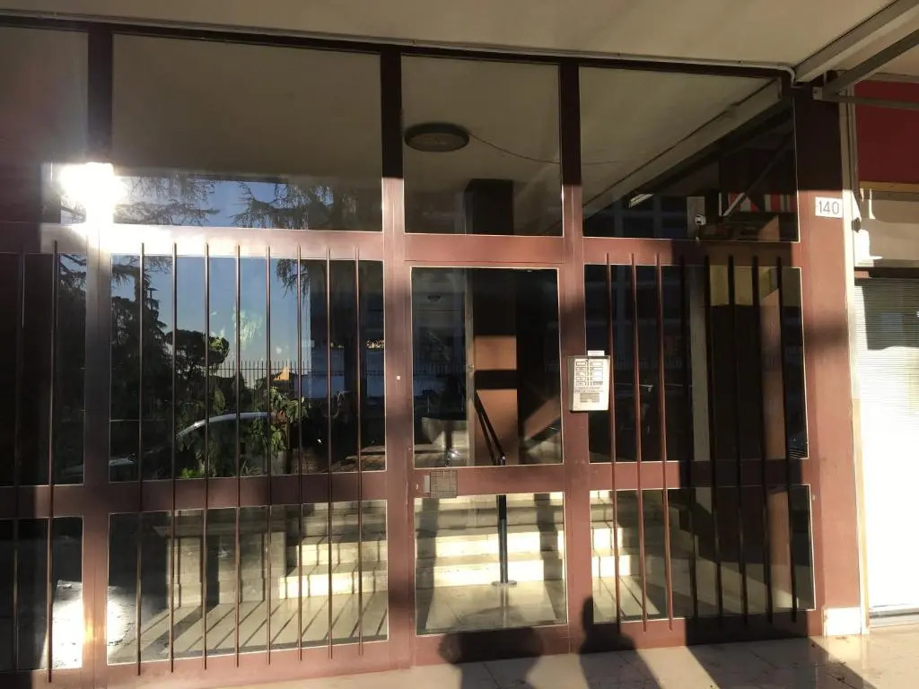 Flats4rent Mameli 140