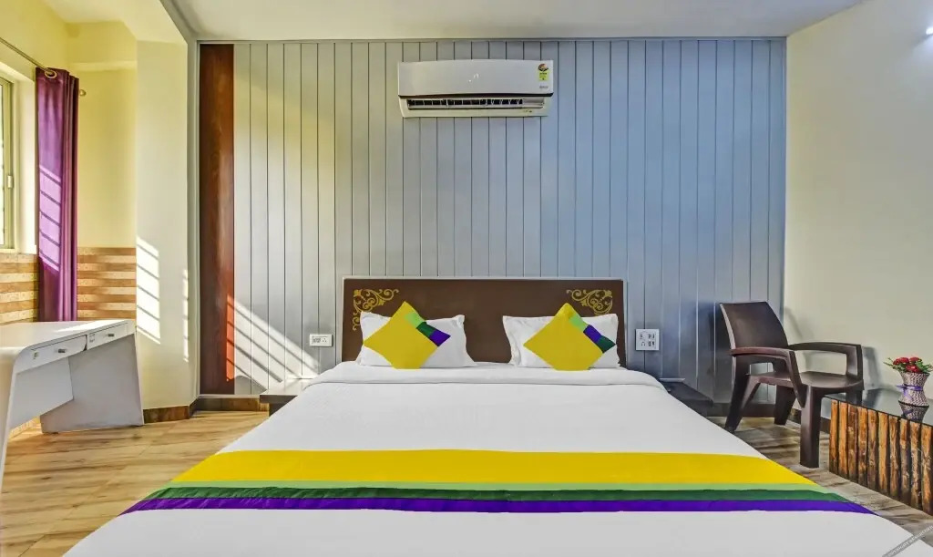 FabHotel Krishna Heights
