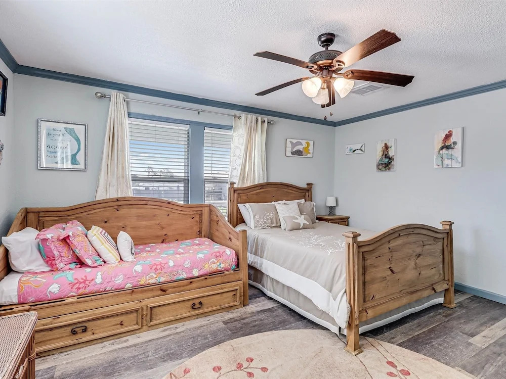 Shore Better Than Work 4 Bedroom Home by RedAwning