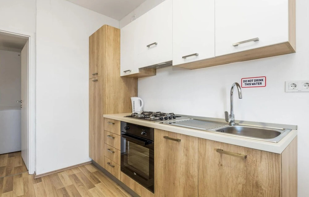 Awesome Apartment in Rakovica With 1 Bedrooms, Wifi and Outdoor Swimming Pool