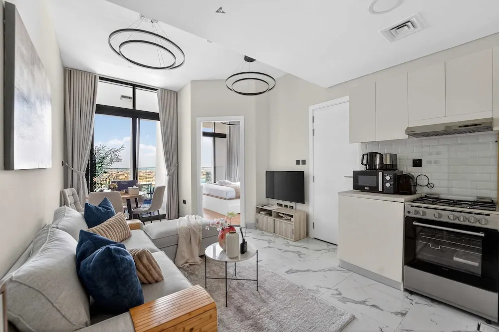 Silkhaus Canalside Premium 1BR in Al Maryah Island