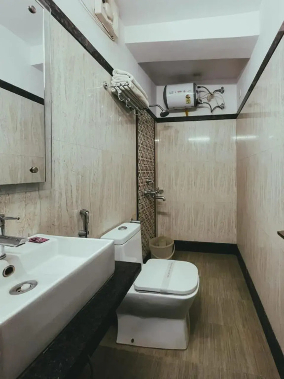 Hotel S L E Residency
