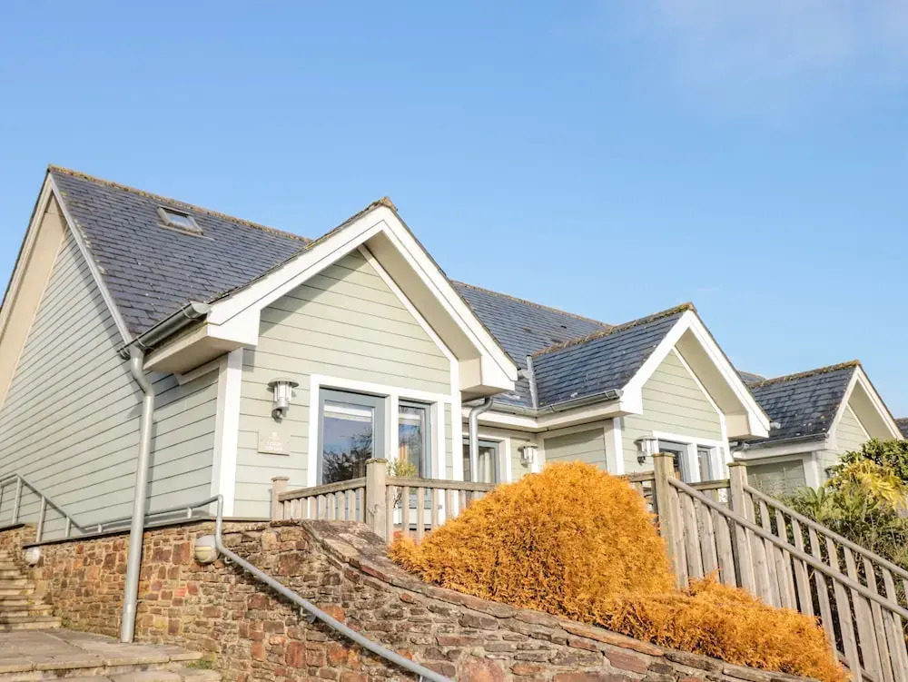 1 Coachmans Cottage, Hillfield Village