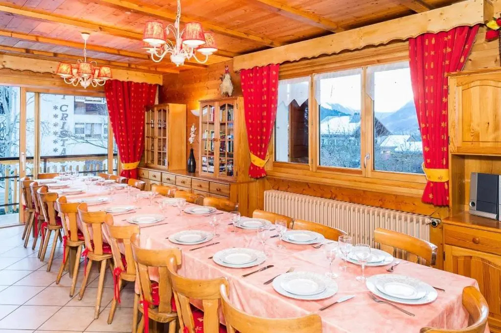 Chalet 10 Pieces 20 Personnes Proche Pistes 75578