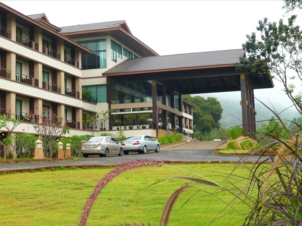 Hillside Country Home Golf & Resort