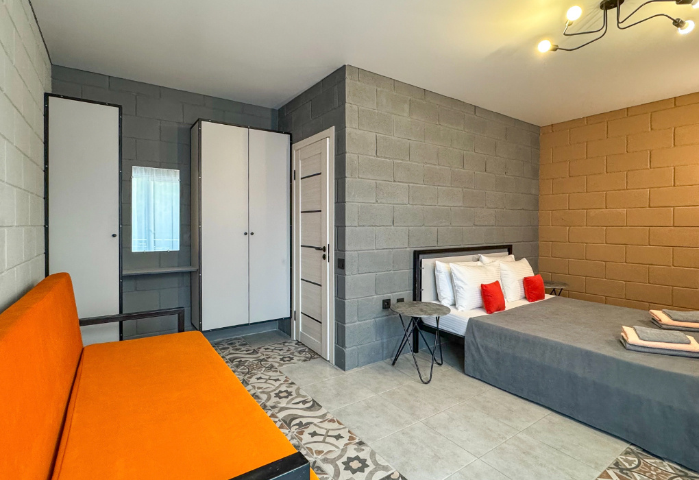 "Aquarius Hotel"