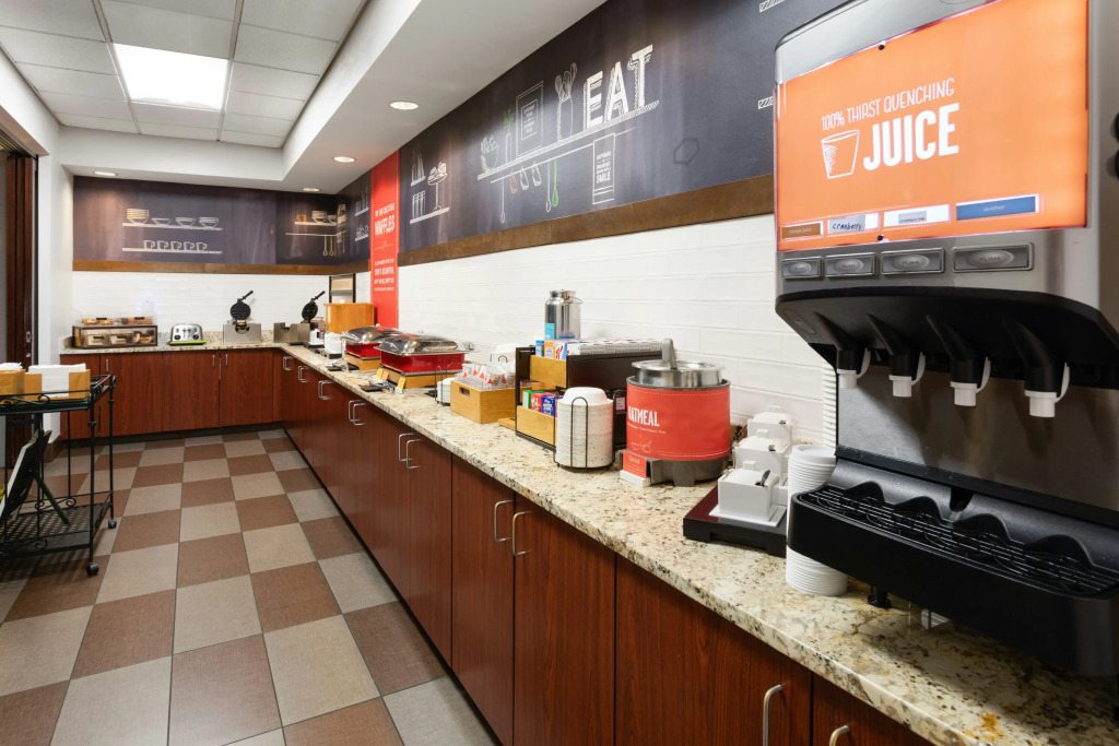 Hampton Inn & Suites Scottsburg