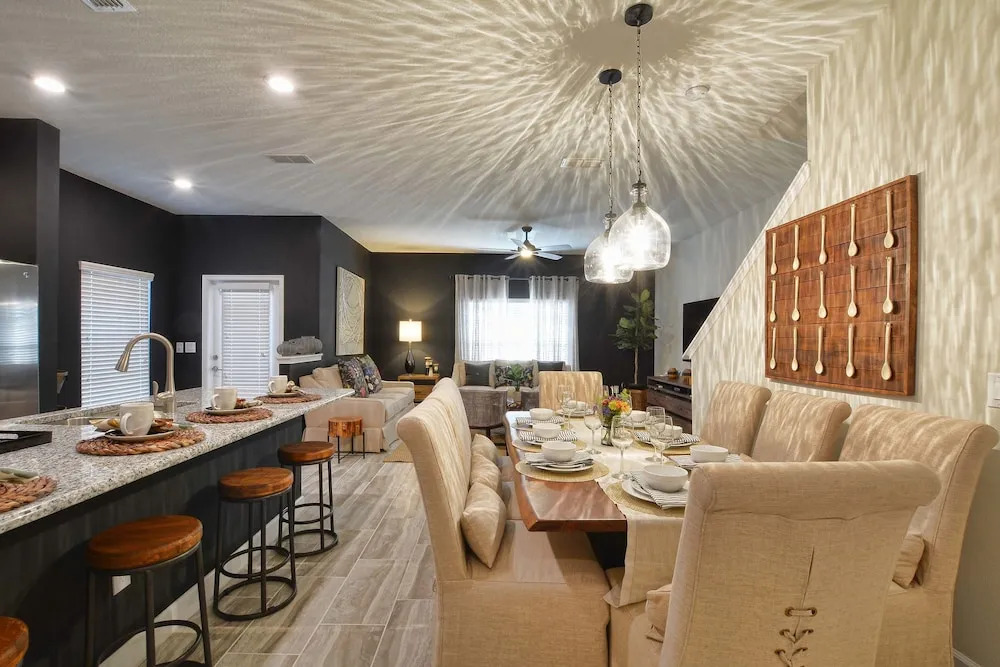 Storey Lake-4 Bedroom Townhome w/Spashpool-1613ST