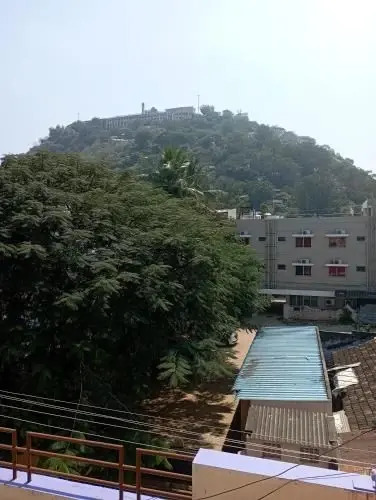 OYO 85568 Sunrise Residency