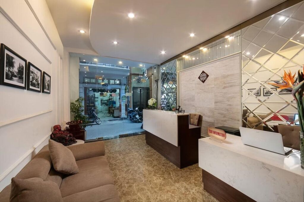 Victory Legend Hotel - In Hanoi Central