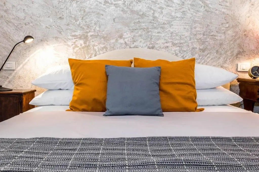 ALTIDO Charming Apt for 3 with Adorable Internal Garden