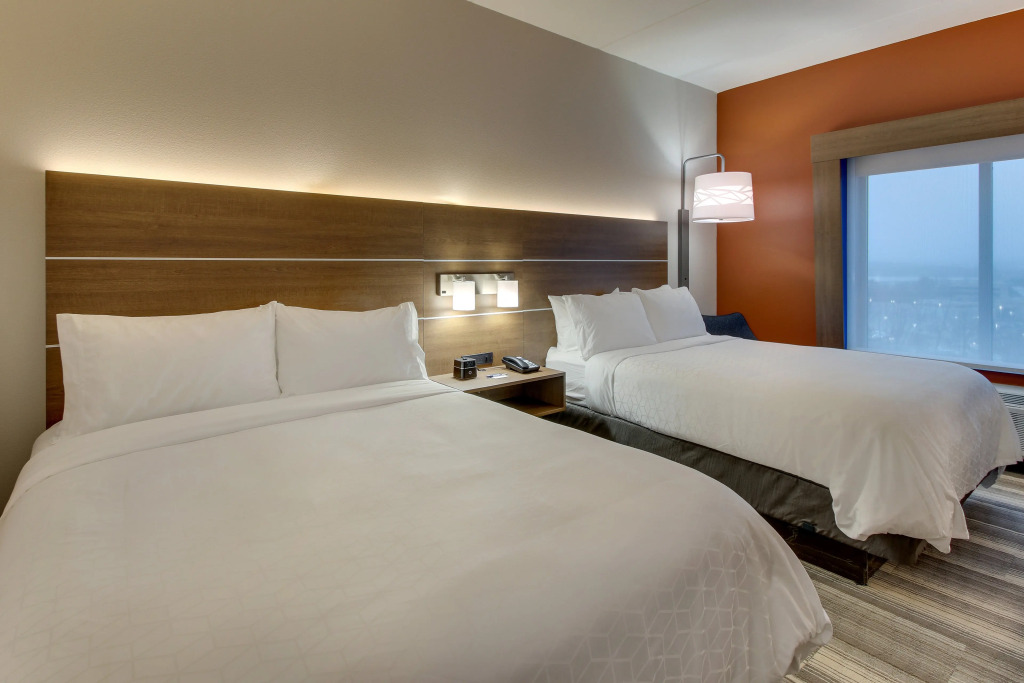 Holiday Inn Express & Suites - Nashville MetroCenter Downtown by IHG