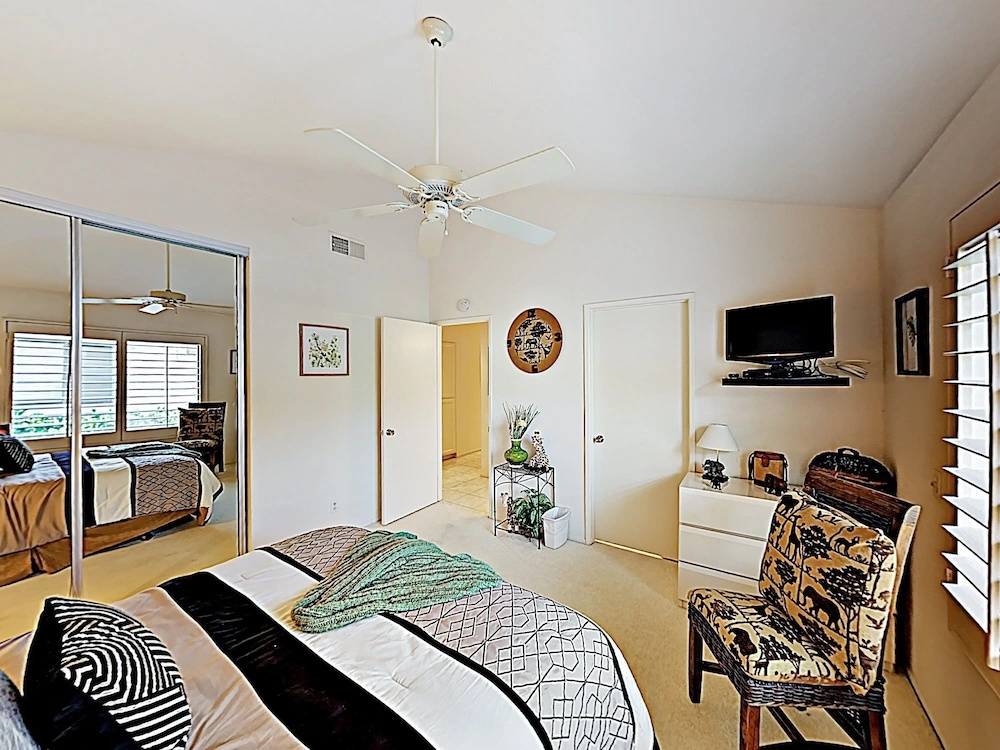 New Listing! All-suite Pga West Townhome W/ Pool 2 Bedroom Condo